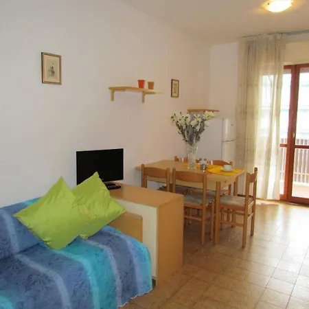 Διαμέρισμα Cozy In A Modern *